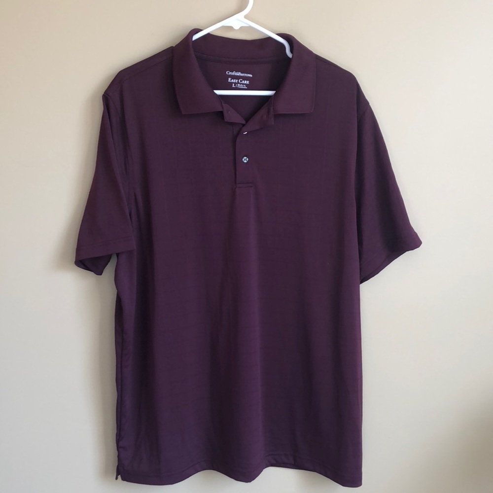 Men’s maroon polo